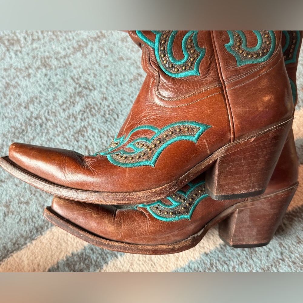 Lucchese Brown and Teal Heeled Western Boots - Picture 8 of 11
